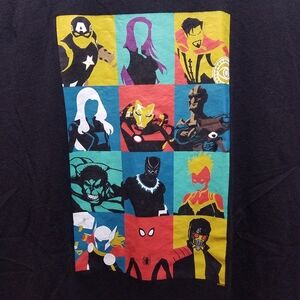 GAP Marvel Avengers Black T-Shirt 2XL XXL Mens Tee Superhero Graphic Disney